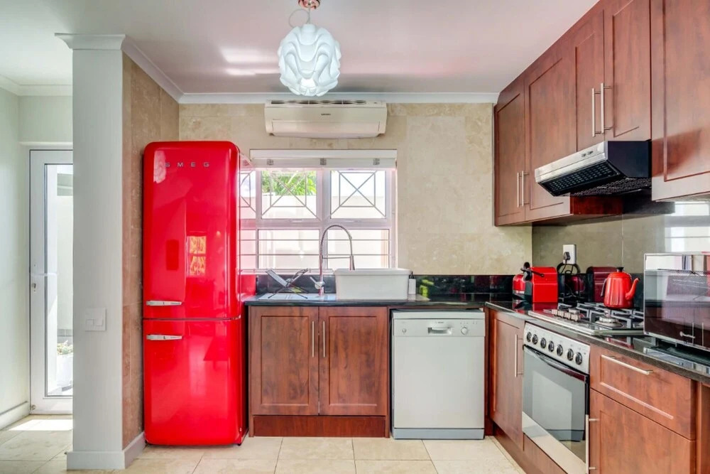 Eclectic Apartment in the Bustling De Waterkant 209 DWP