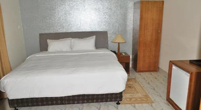 Hotel Shining Touch Ltd.