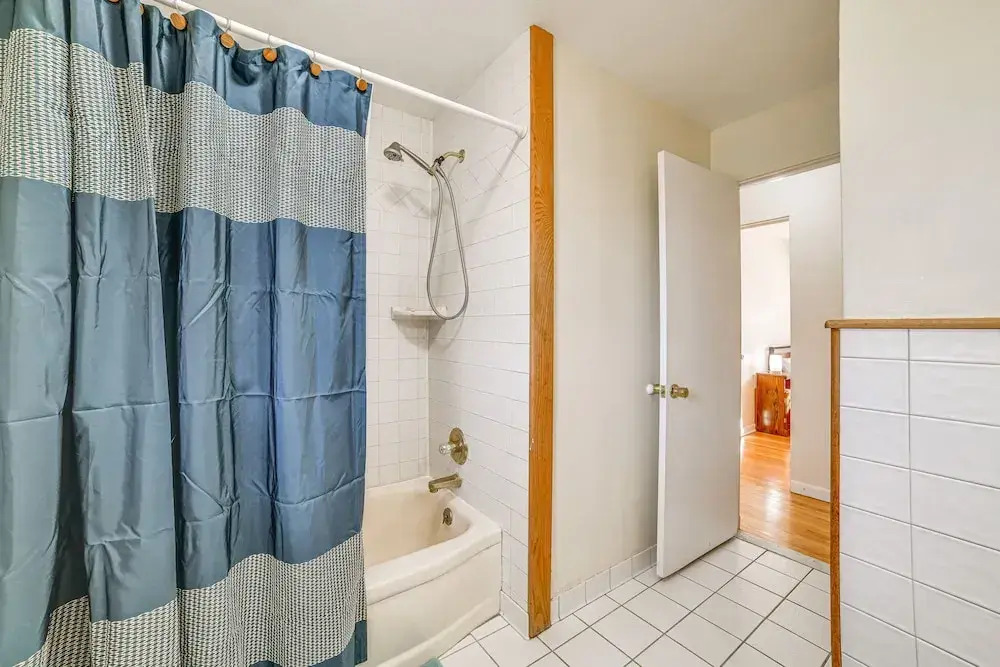 New York Abode: 2 Mi to Binghamton University!