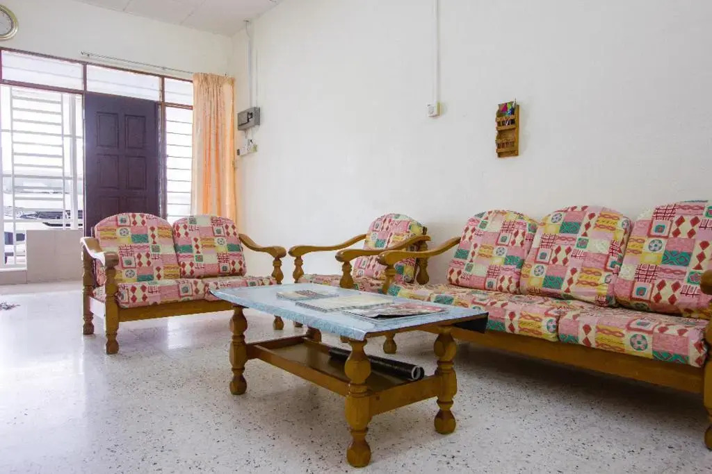 Sweet Home With 2 Auto Gates at BM, Penang, Msia