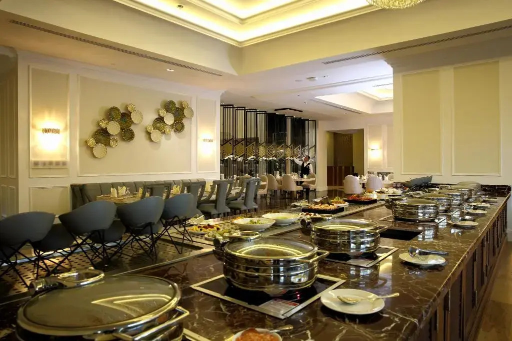 Vittori Palace Hotel and Residences