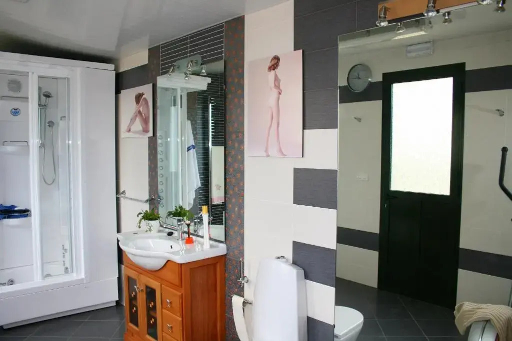 Elegant Villa in Tui with Private Pool