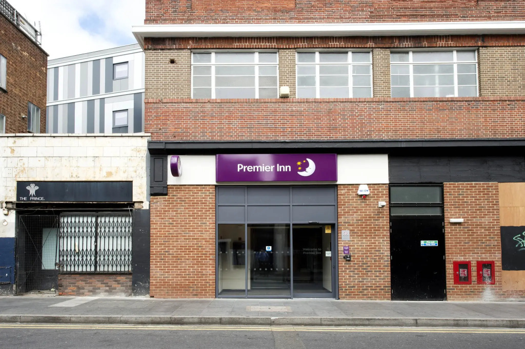 Premier Inn London Brixton