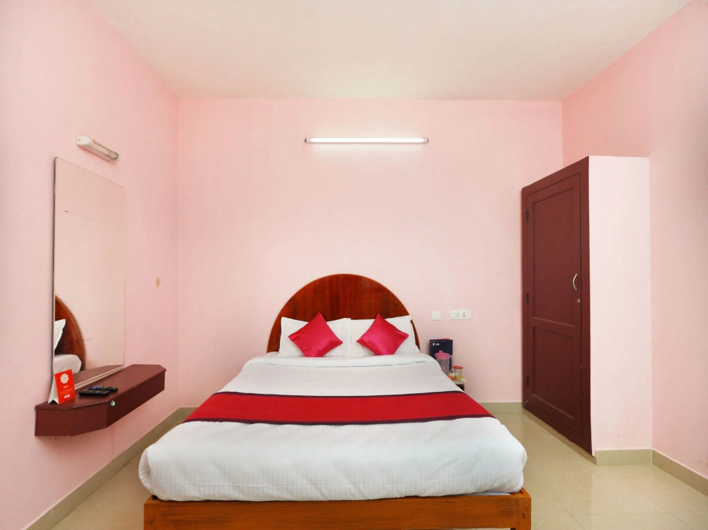 OYO 14277 Corner Stone Resort