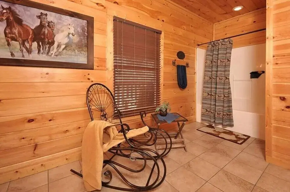 Dancing Bear Lodge