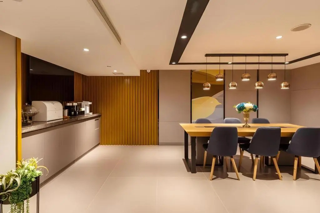 Homeinn Selected Hotel (Guangzhou Zhujiang New Town Wuyangcun Subway Station)