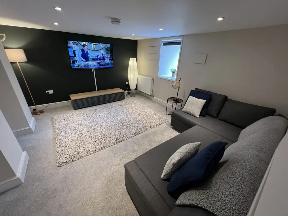 Refurbished Victorian Villa- Free Parking- Sleeps6