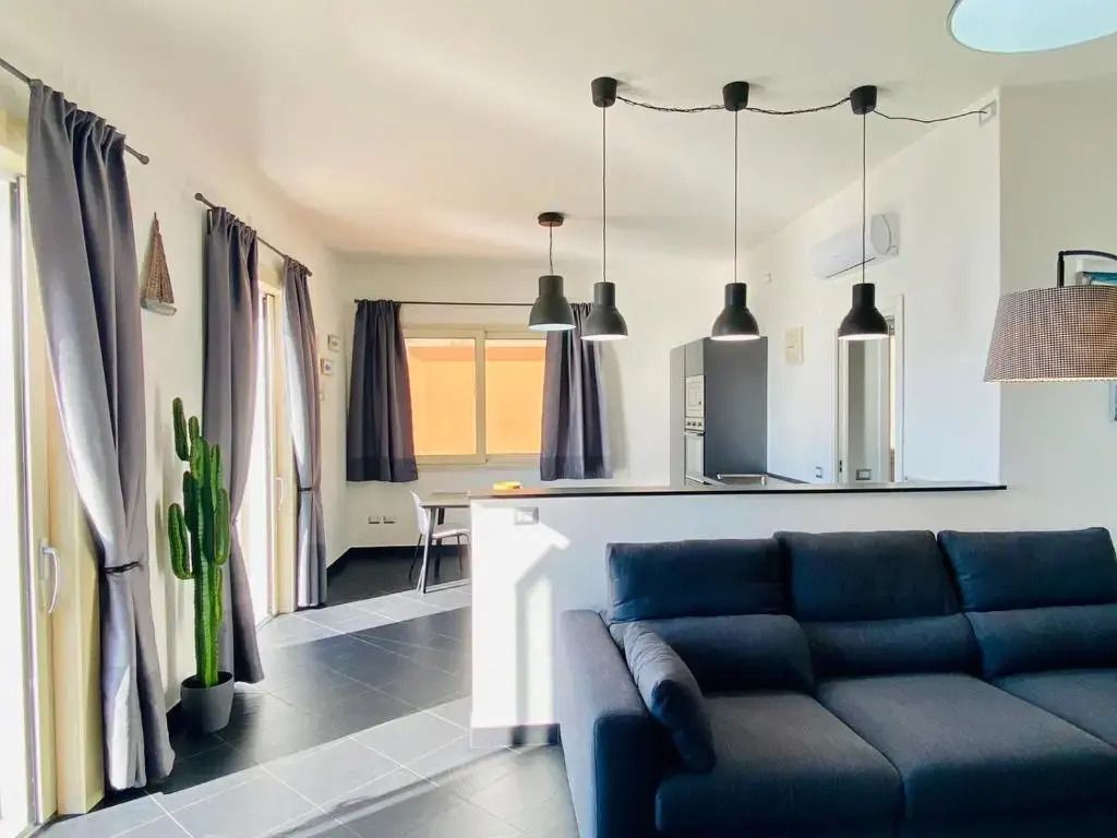 Sea View Apartment 5 mt from the beach