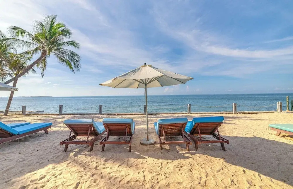 Coco Cottage Beachfront Resort