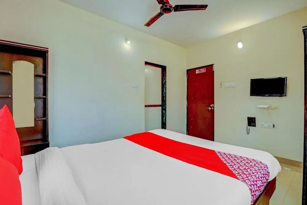 Hotel Seven Hills