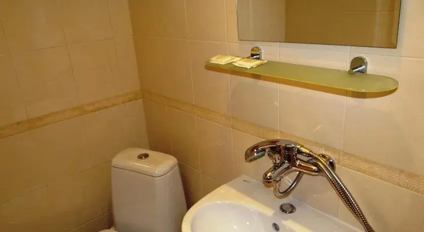 Guest Rooms Kom