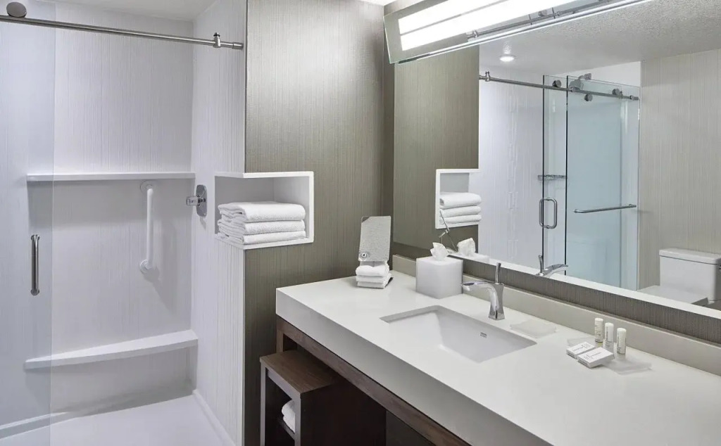 Courtyard by Marriott Minneapolis West
