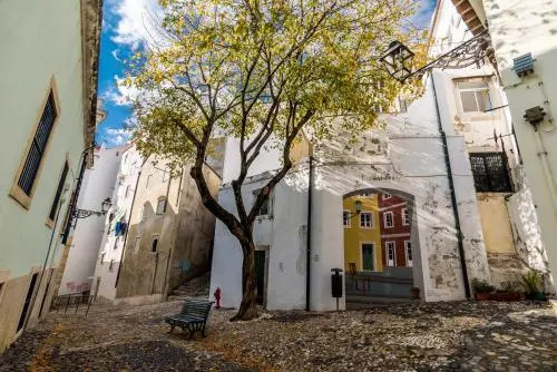 Little River View Triplex in Alfama