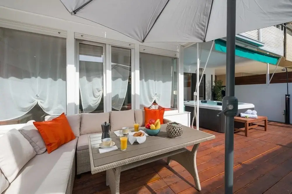 Exclusive apartment Bugenvila