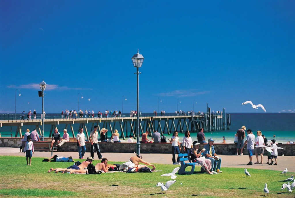 Glenelg Holiday Apartments