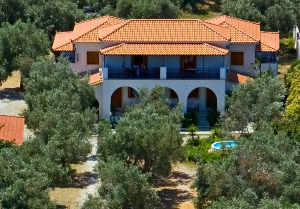 Artemis Bungalows