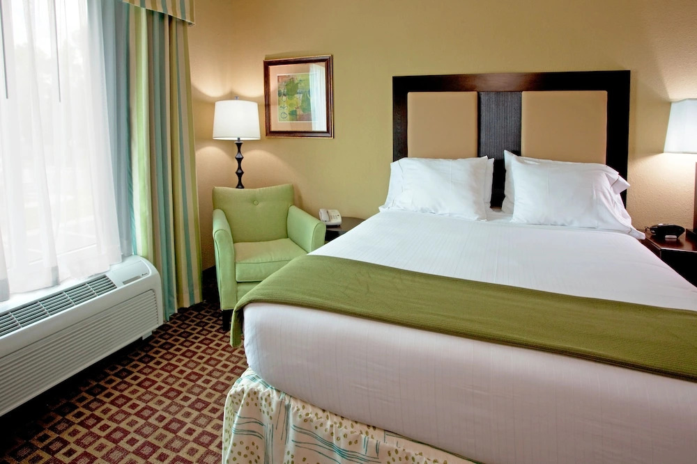 The Pier Hotel