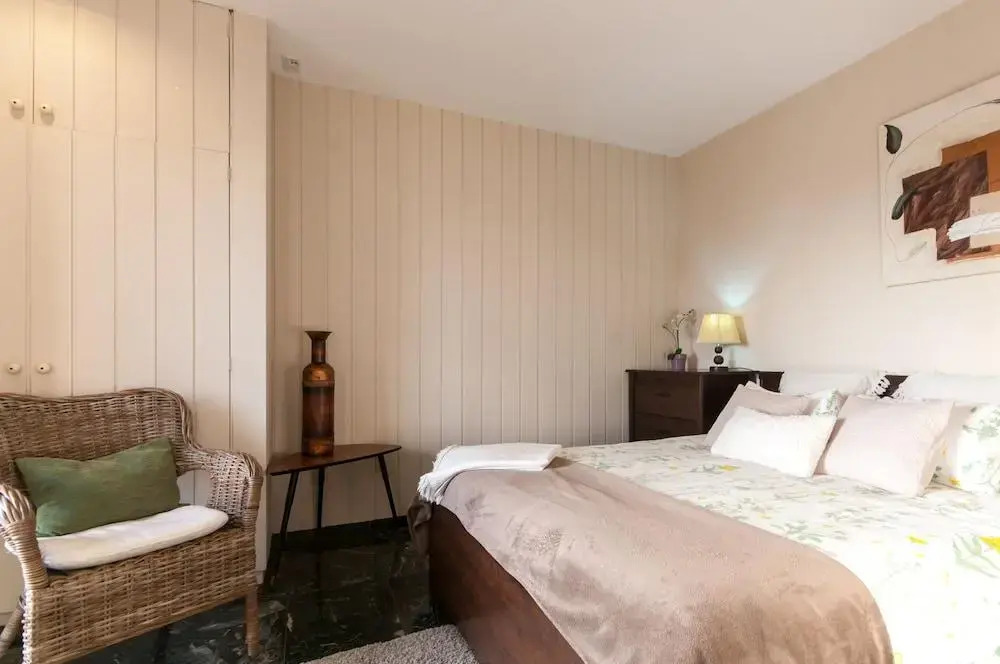 1 bedroom private rooftop terrace