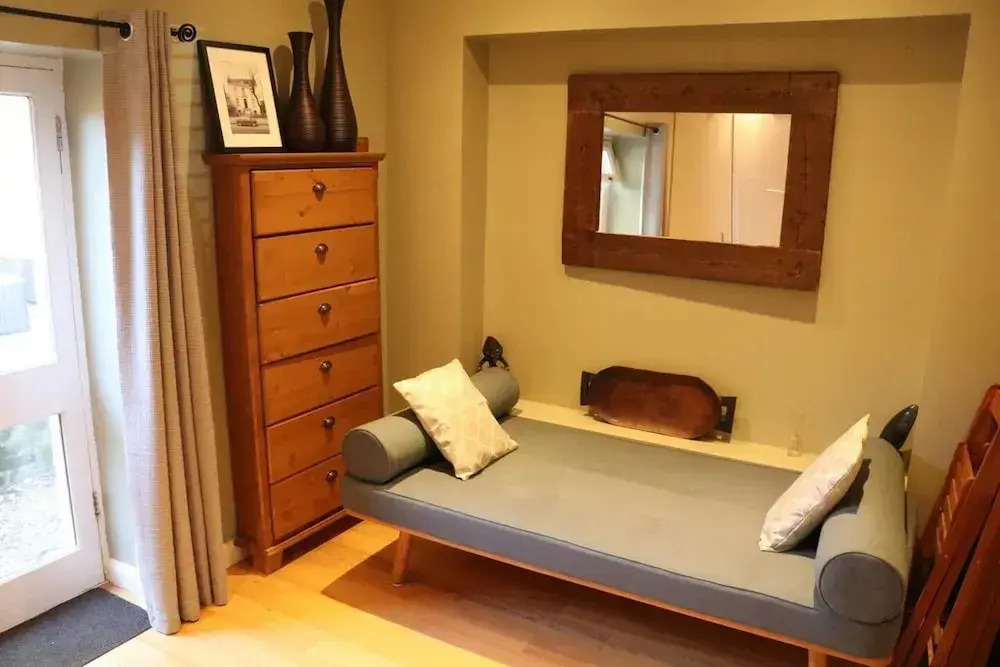 2-bed, Sleeps 4, Garden