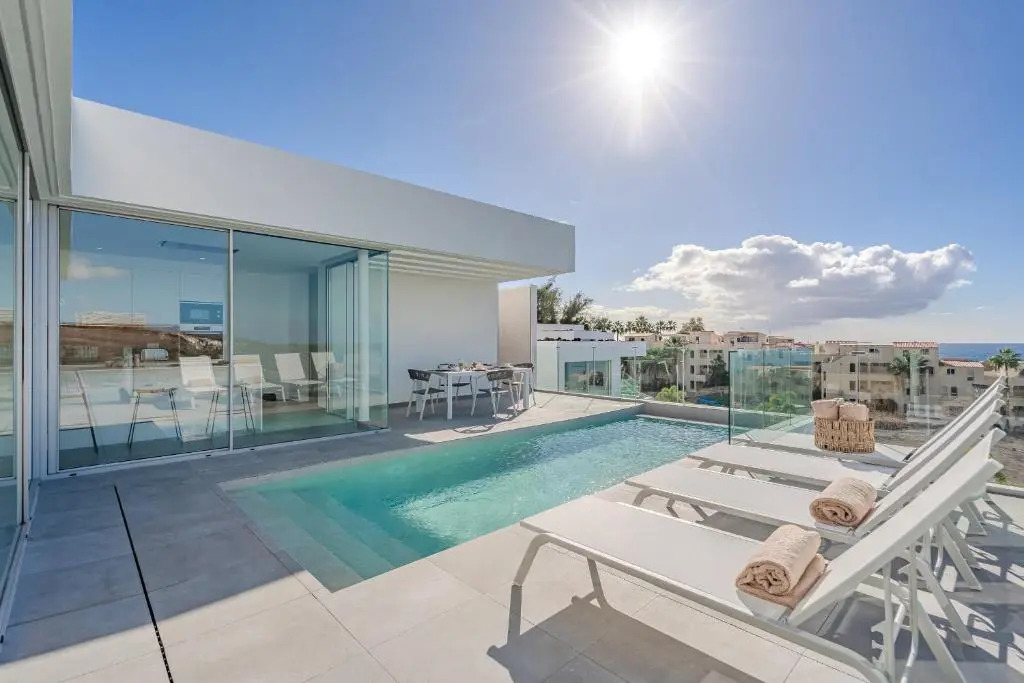 Villa Superior 1 - Casangular by Upper