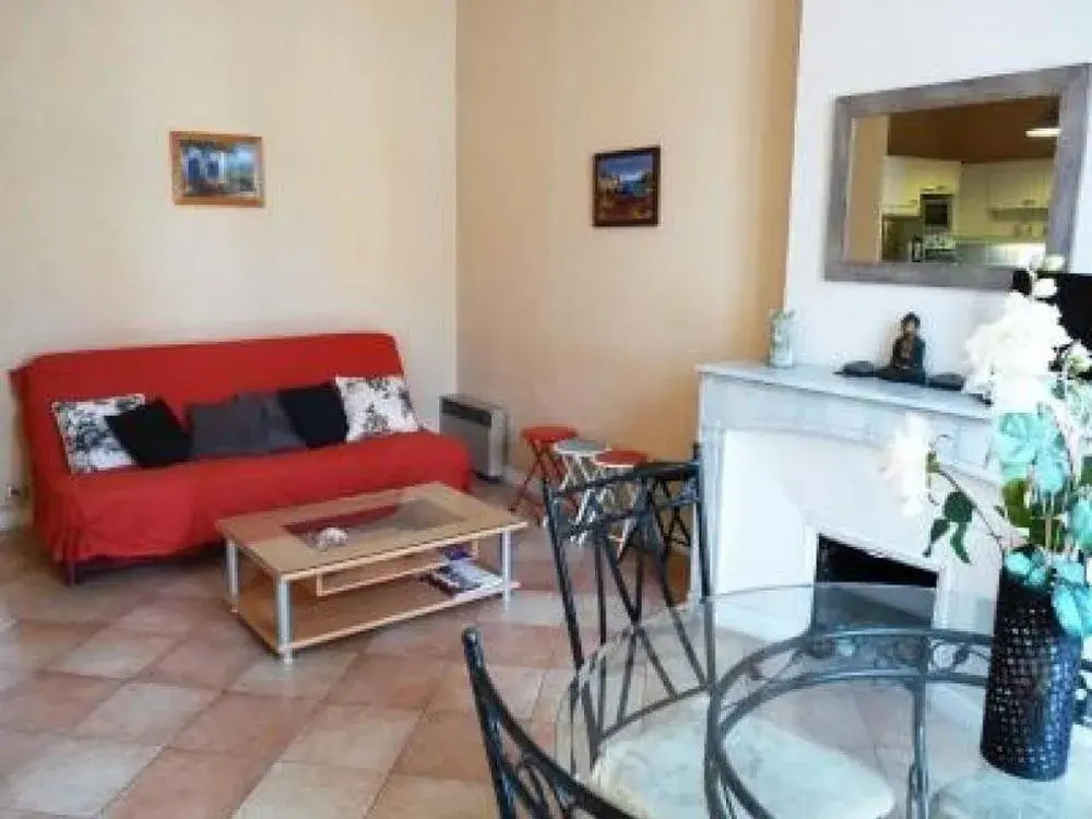 Rue d Antibes 131