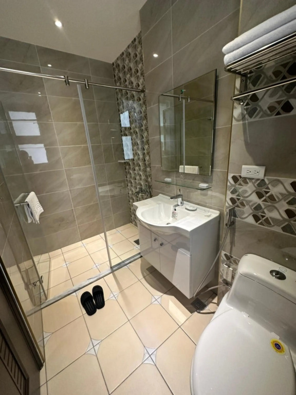 Latitude 23N