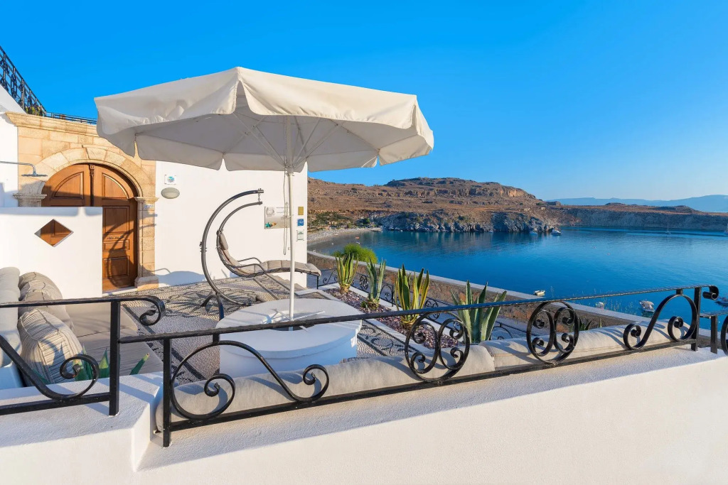 Lindos Shore Superior Studio
