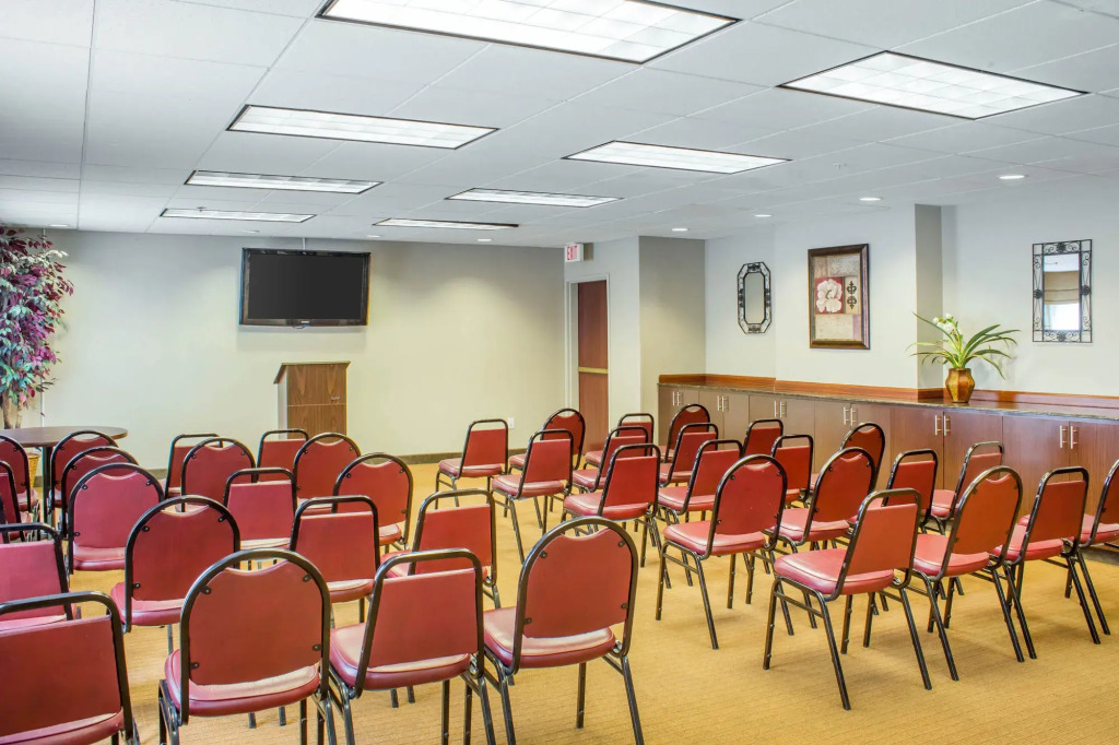 Sleep Inn & Suites Jacksonville near Camp Lejeune