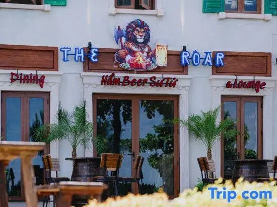 The Roar Bar - Elyhaven Venice 89 Fireworks & Sea View