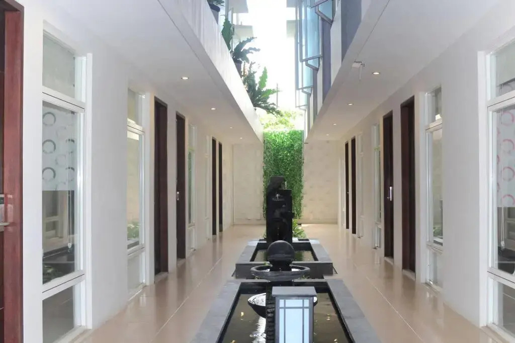 ZEN Rooms Mataram Airlangga