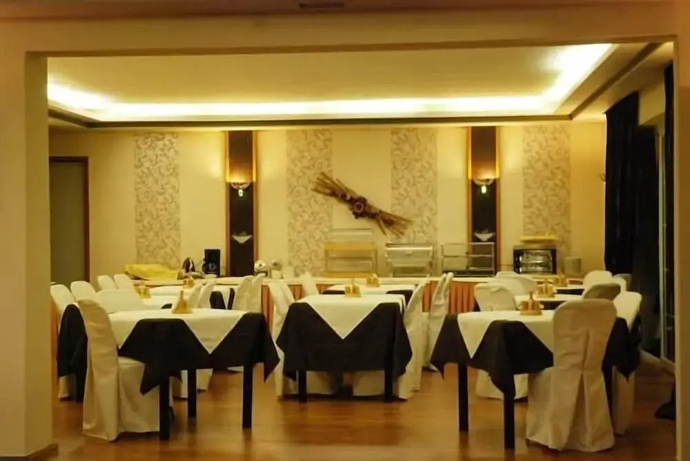 Dryas Hotel