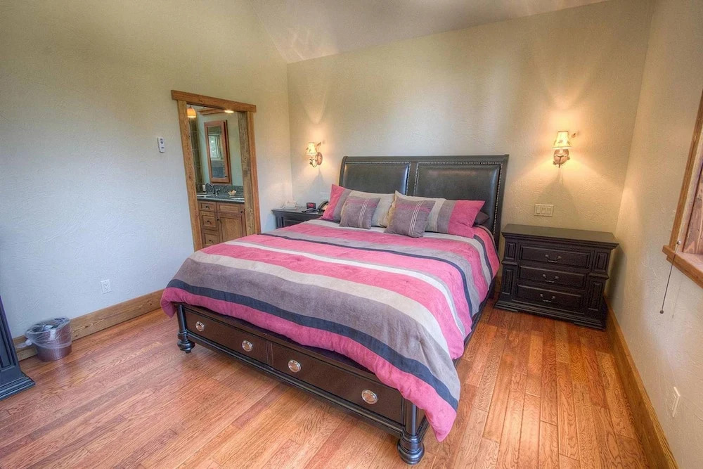 Gardner Mtn Gathering Place by Lake Tahoe Accommodations