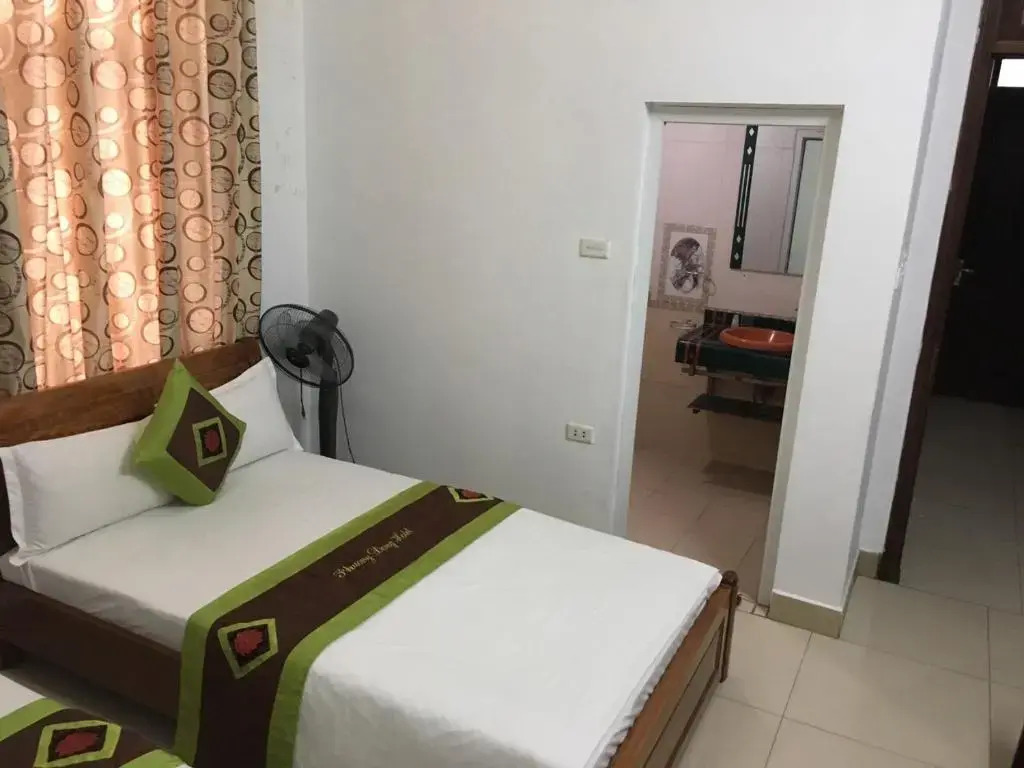 Phuong Dong hotel
