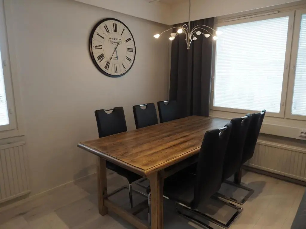 Apartment Oulu station suite