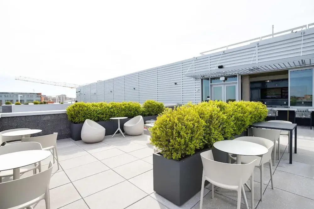 Gorgeous 1Br at Clarendon With Gym