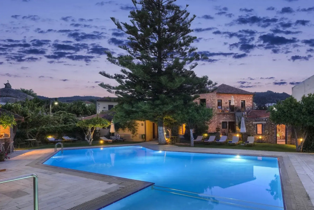 Spilia Village Hotel & Villas