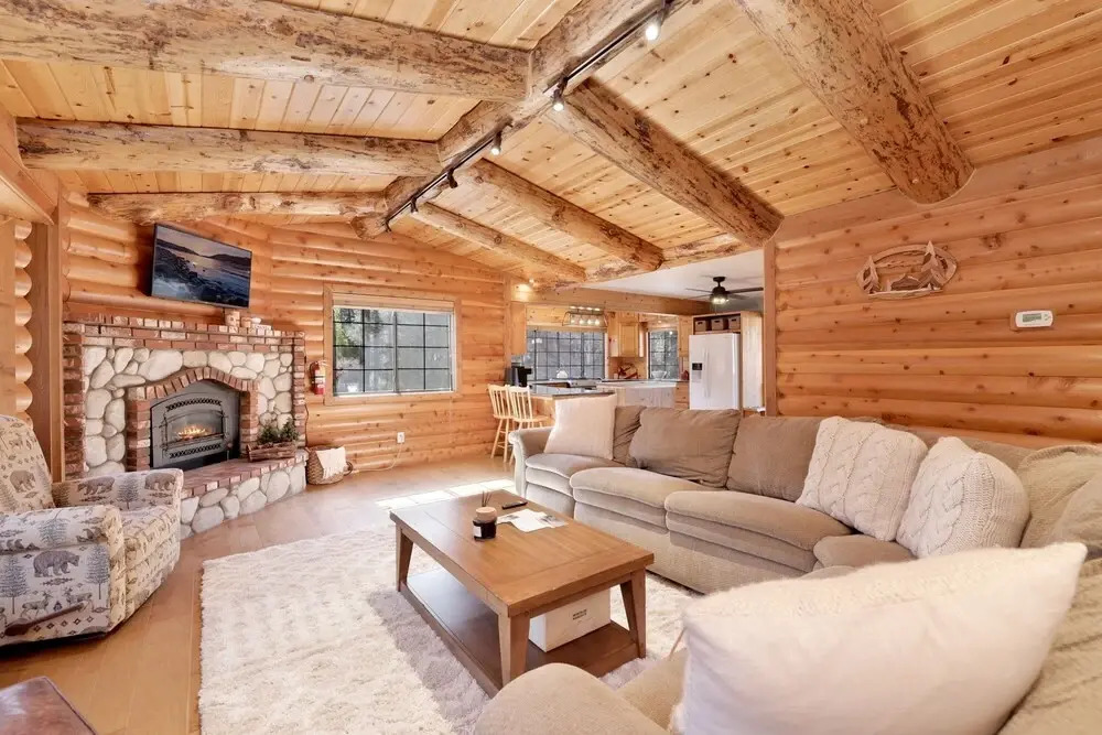2142-the Alps Lodge 3 Bedroom Home by RedAwning