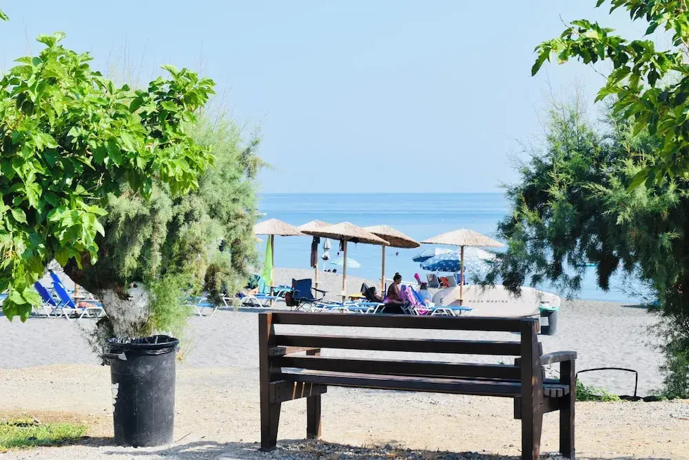 Armonia Beachfront Suites