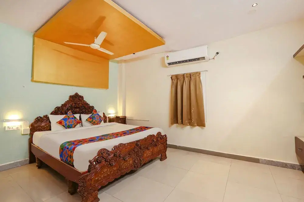 Maruthi Residency