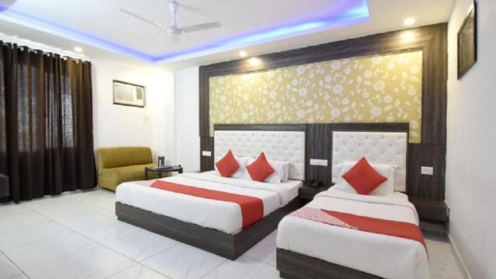 Hotel JP International