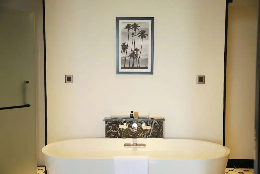Charmant Suites a Boutique Hotel Can Tho