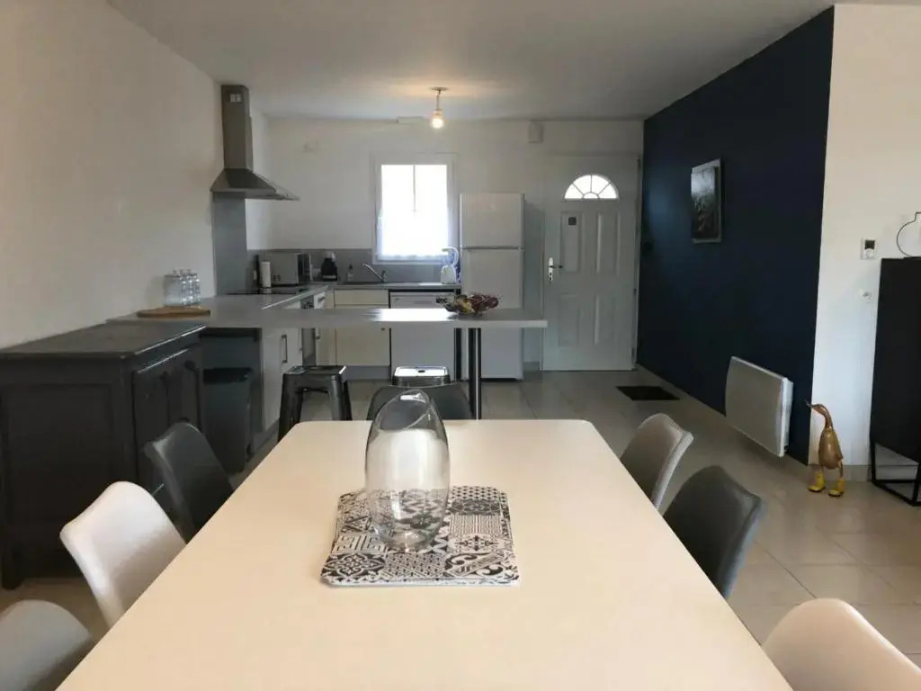 Maison Barbatre, 4 pièces, 7 personnes - FR-1-224B-127