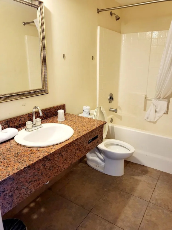 Metro Inn & Suites