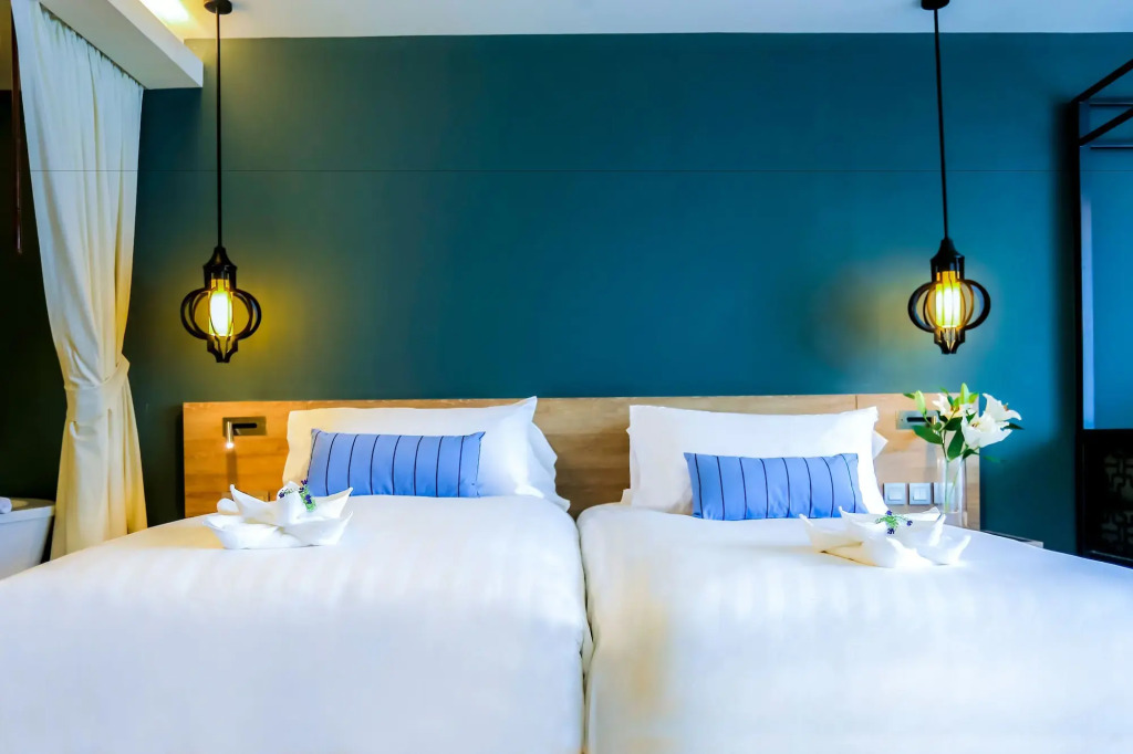 AtEase Phuket Patong
