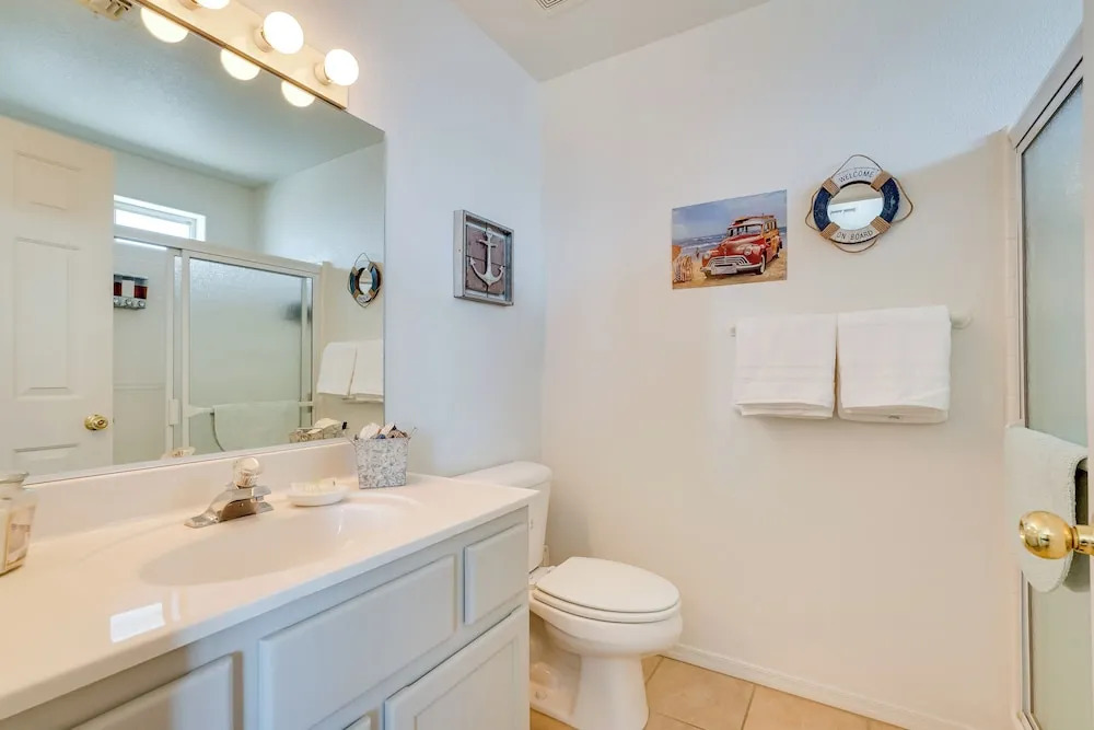 2 Mi to Lake & Dtwn: Lake Havasu City Home!