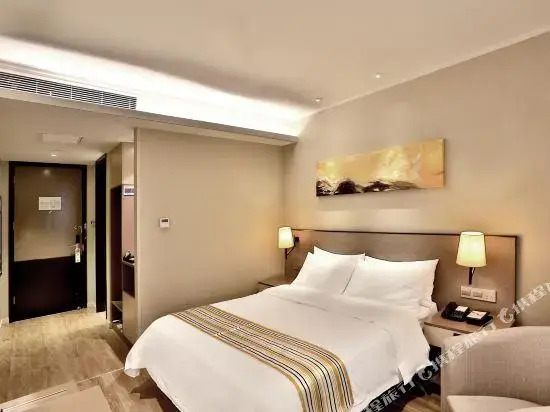Home Inn Plus (Hangzhou Qianjiang Century City Hanghai Road)
