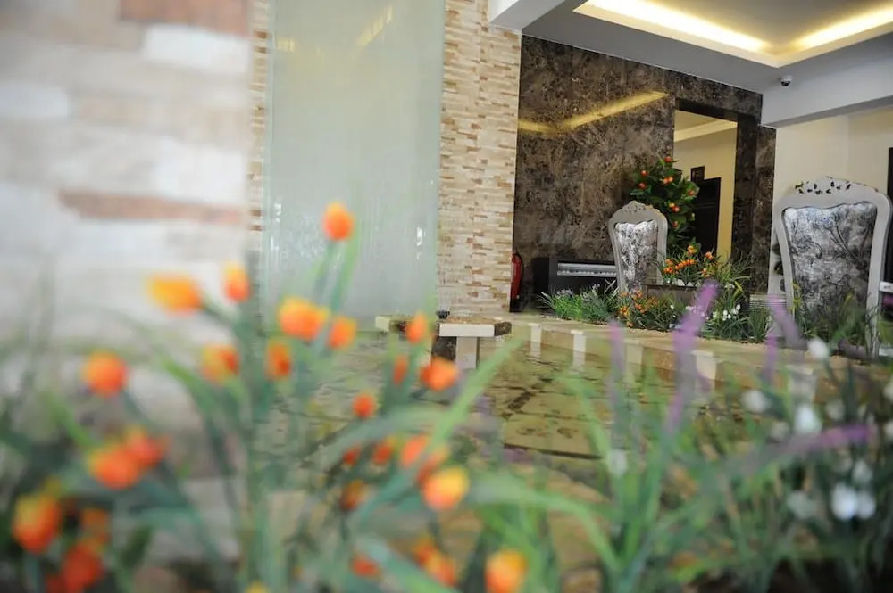 Hotelier Suites by Cantonal