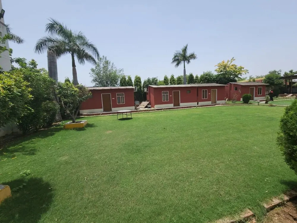 Hotel Sanctuary Resort