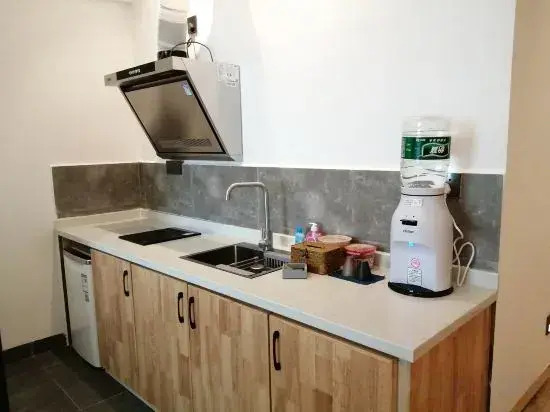 Kending Aiqinghai Hostel