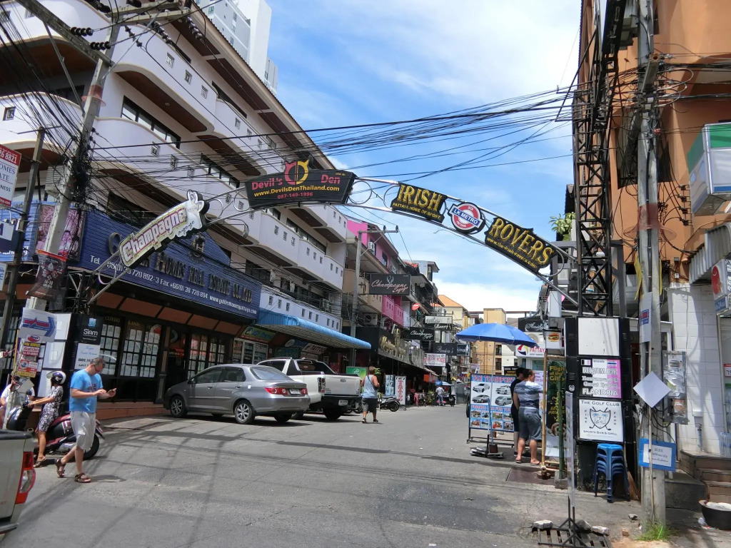 crystal suites pattaya